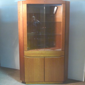 8536-danish-corner